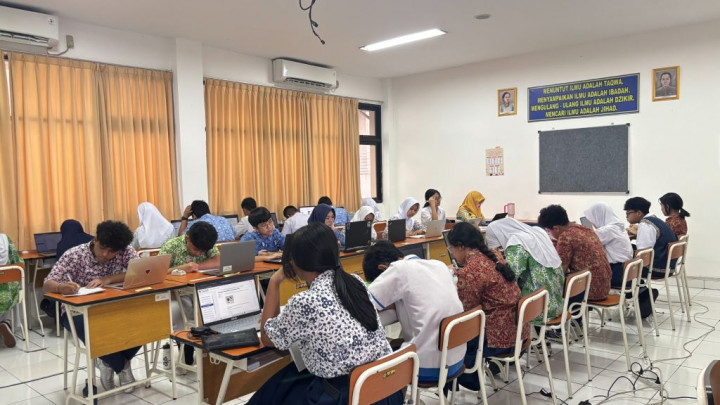 3.605 Peserta Berebut Kursi di SMA Labschool UNJ, Begini Suasana Tes Masuknya