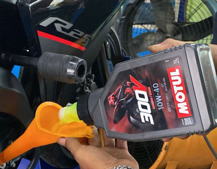 Cegah Pemalsuan, Begini Cara Kerja Sistem Track & Trace di Industri Pelumas