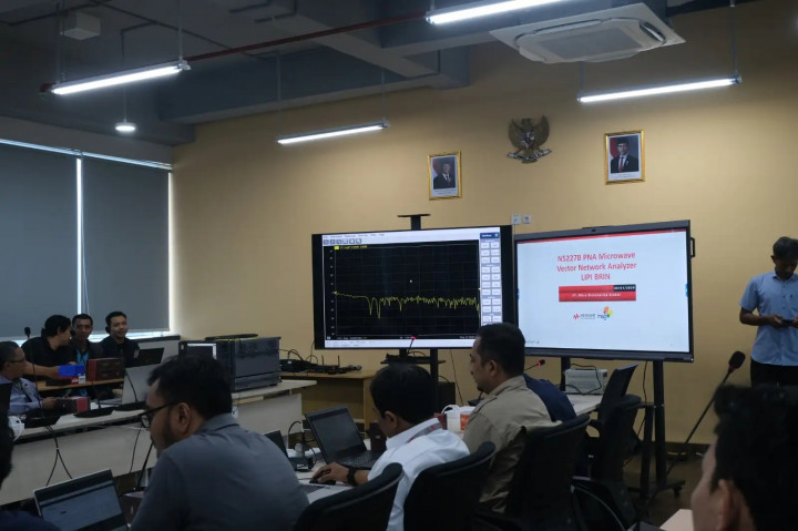 Pelatihan Vector Network Analyzer Perkuat Riset Telekomunikasi