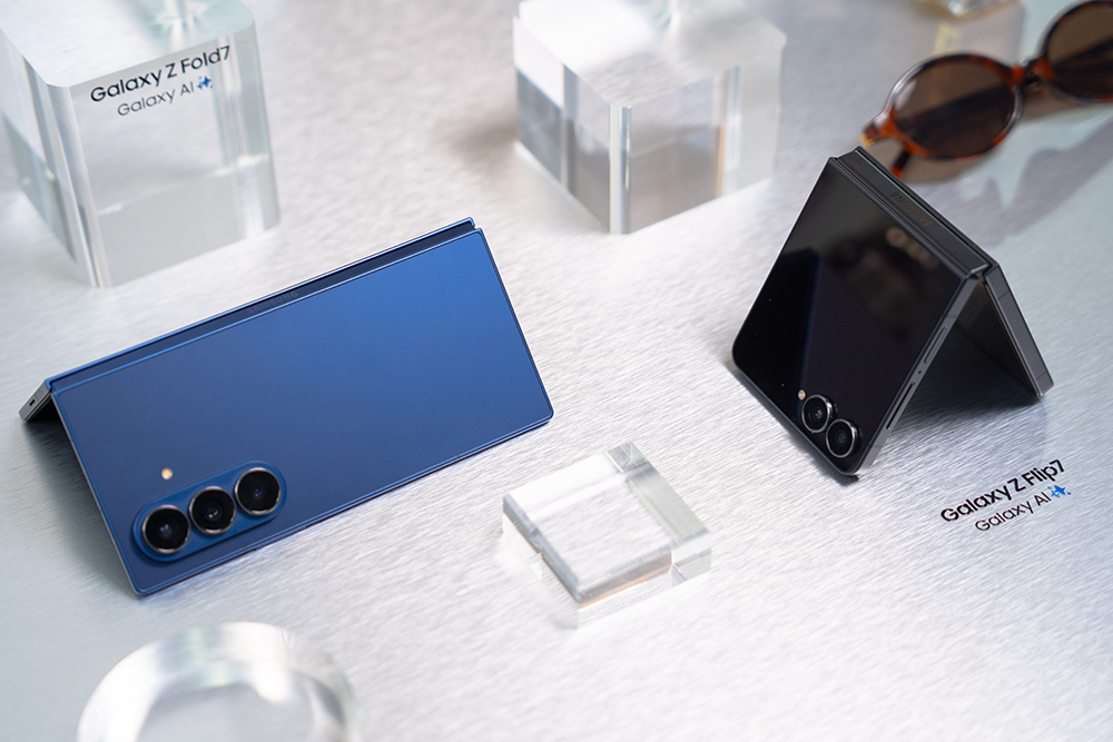 Daftar harga HP Samsung terbaru Indonesia per tanggal 1 Februari 2026 mencakup Galaxy S25, S25 Ultra, S25 FE.