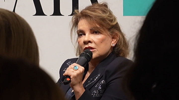 Terseret Skandal Jeffrey Epstein, Produser Film Caroline Lang Mundur dari Presiden SPI