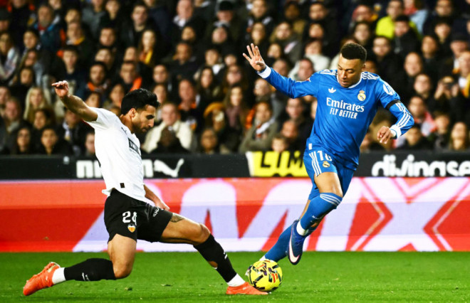 Suasana Valencia vs Real Madrid. (Foto: AFP/Jose Jordan)