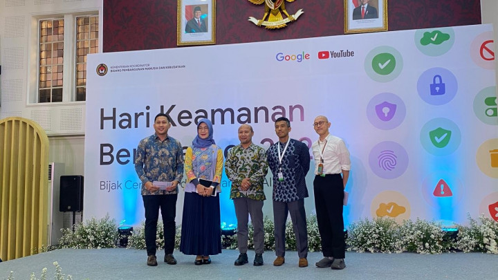 Cerdas Ber-AI Dimulai dari Rumah, Kemenko PMK Ajak Keluarga Jadi Benteng Utama Karakter Anak