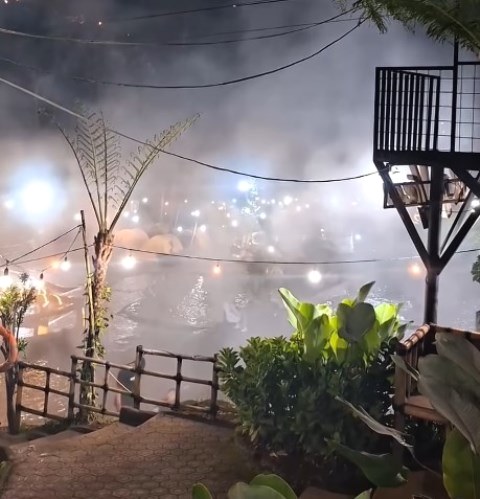 Pemandian Air Panas Nagrak Tengah (Curug Cipanas Nagrak). (Foto: Dok. Instagram Curug Cipanas Nagrak Lembang Bandung)