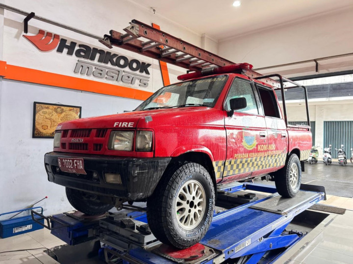 Hankook Tire Kembali Salurkan Donasi untuk Perkuat Layanan Publik Kabupaten Bekasi