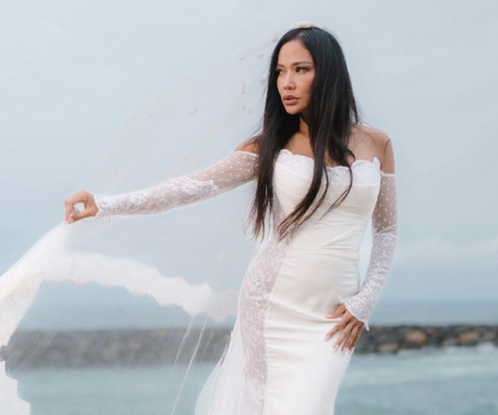 Menyambut Valentine, Shanty Comeback dengan Lagu 