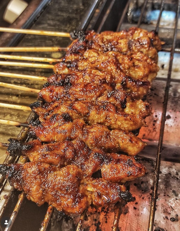 Sate Ayam by @nyantelah. Dok. Sudirman Street Food