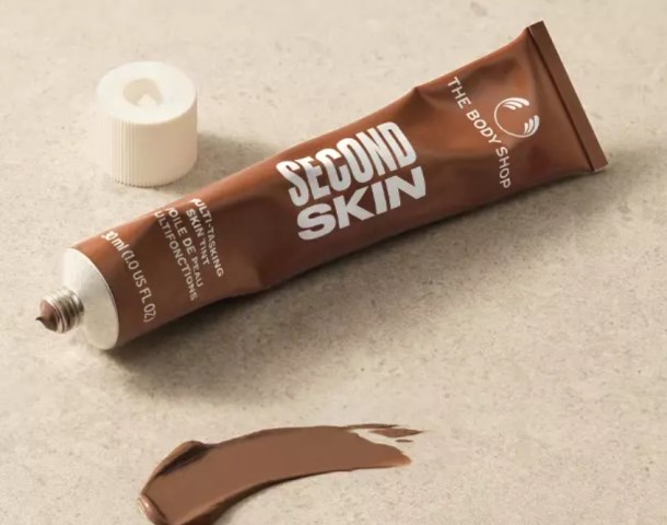 Skin Tint Vs Foundation: Mana yang Lebih Worth It Buat Daily?