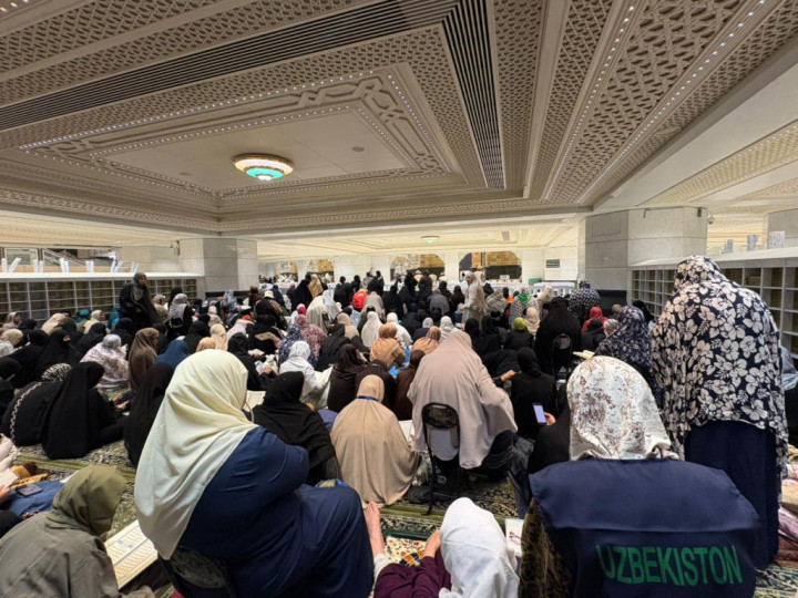 Niat Salat Tarawih dalam Bahasa Arab dan Latin beserta Tata Cara Pelaksanaannya