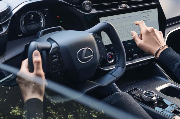 China Larang Setir Model Yoke Mulai 2027, Kenapa?