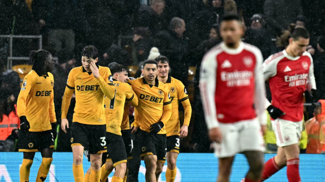 Selebrasi gol para pemain Wolverhampton Wanderers ketika menjamu Arsenal di Premier League 2025/2026. (Foto: PAUL ELLIS / AFP)