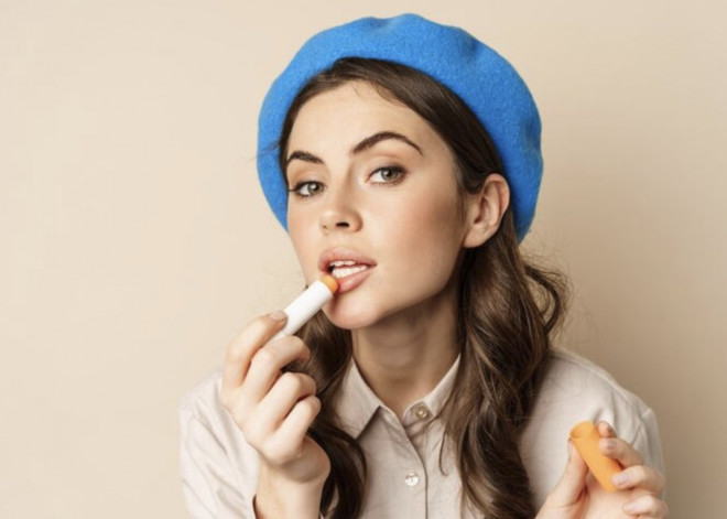 Lipstik murah kerap menjadi pilihan karena hadir dengan beragam varian. Ilustrasi Freepik