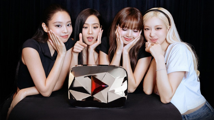 BLACKPINK Raih 100 Juta Subscribers YouTube, Pamer Red Diamond Play Button