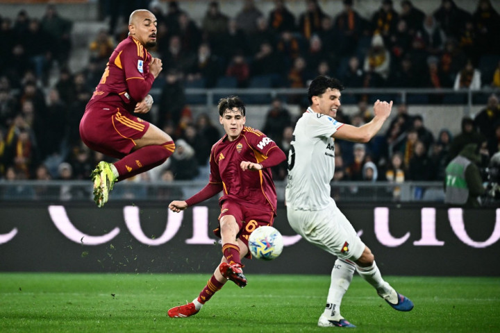 Cukur Cremonese, Roma Salip Napoli