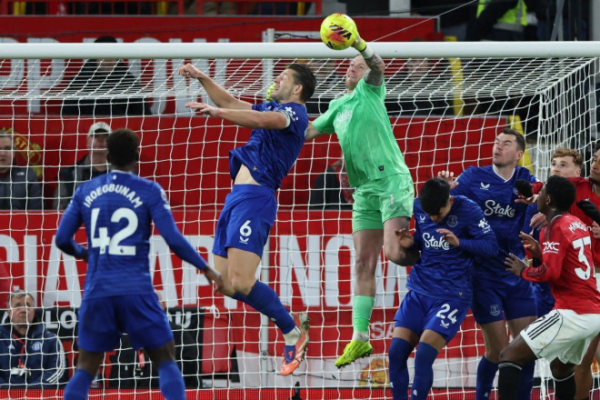 MU vs Everton. (Foto: AFP/Darren Staples)