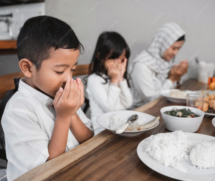 Ramadan No Overthinking! 7 Cara Biar Anak Puasa tanpa Ngeluh