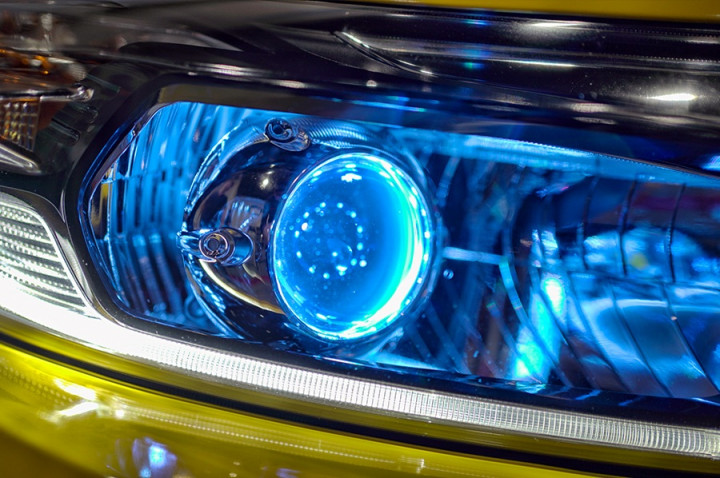 Perbedaan Lampu LED dan BiLED Mobil, Mana Lebih Tepat untuk Kebutuhan Berkendara?