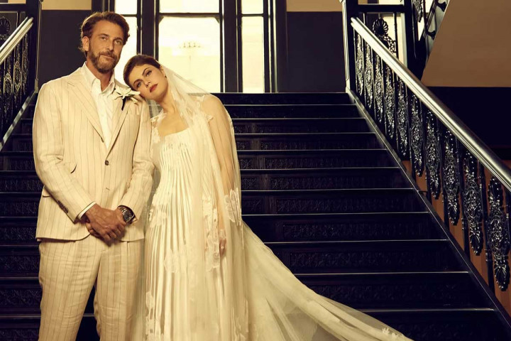 3 Tahun Berumah Tangga, Alexandra Daddario Gugat Cerai Andrew Form