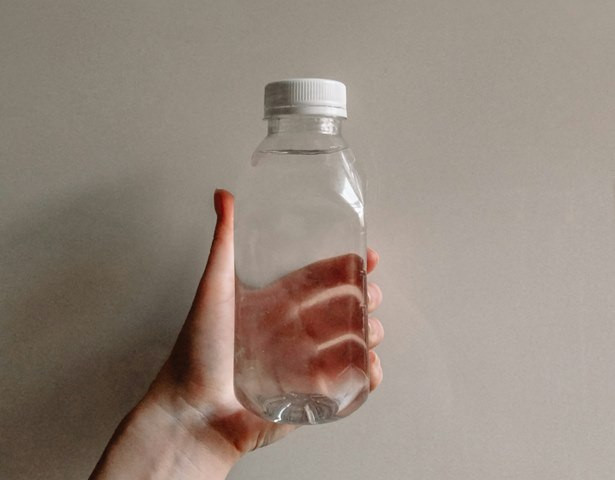 Life Hack Buat Kaum Pelupa Minum: Intip Rumus 2-4-2 Biar Cairan Tubuh Aman Pas Ramadan