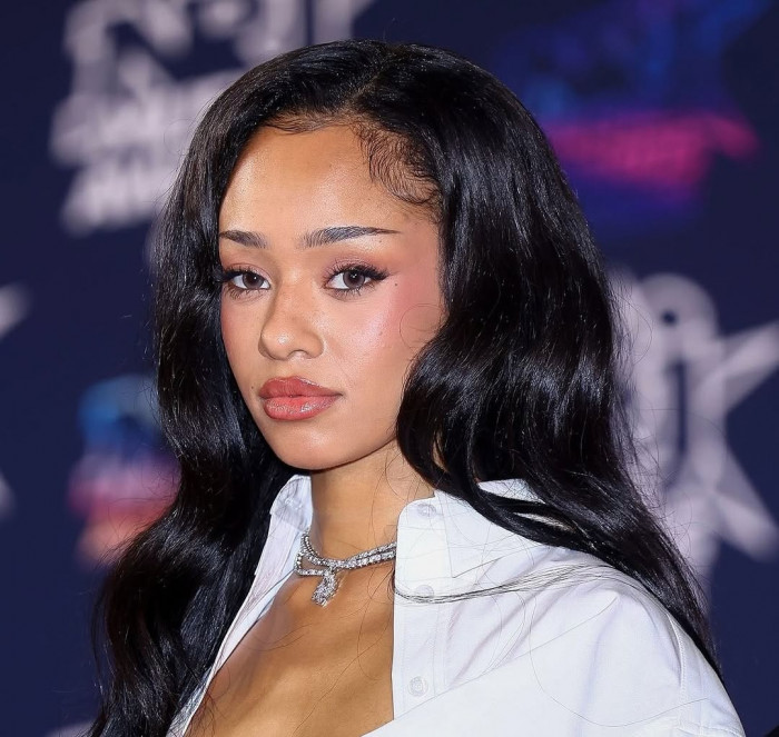 Manon KATSEYE Hiatus, Fans Curiga Ada Masalah Rasisme