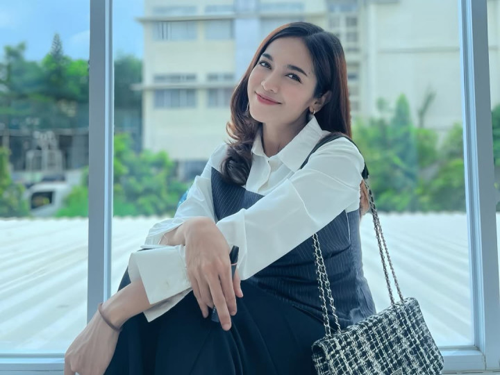 Siapa Lindi Fitriyana? Ini Profil dan Pekerjaan Calon Istri Virgoun