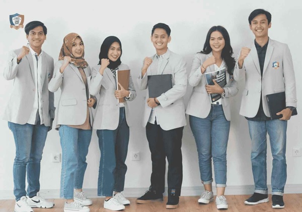 Simak Cara Daftar di Cyber University PMB 2026 yang Punya Metode Kuliah <i>Blended Learning</i>