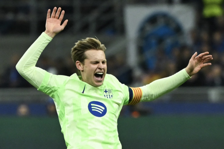 Cedera Hamstring saat Latihan, Frenkie de Jong Absen Bela Barcelona 6 Minggu