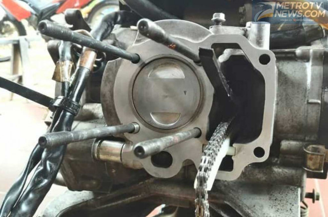 Mesin motor overheat, waspadai beberapa kemungkinan penyebabnya! medcom