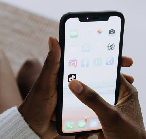   7 Jam Scroll tanpa Henti: Detik-detik Jari Jadi Impulsif. (Foto: Ilustrasi/Dok. Pexels.com)