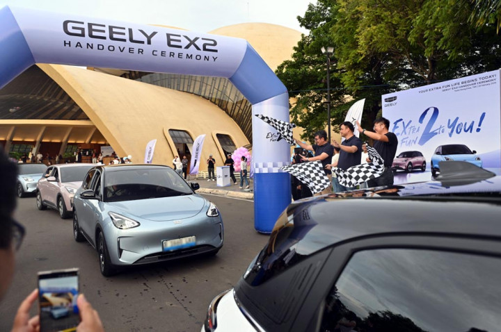 Bisa Dibawa Mudik, Geely EX2 Mulai Dikirim ke Konsumen