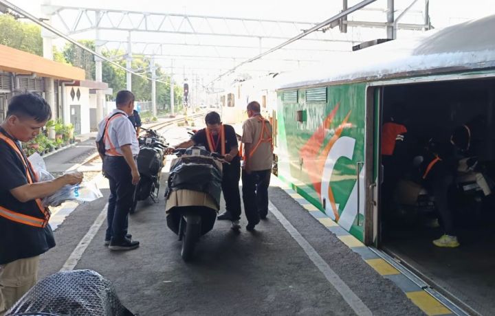 KAI Siap Angkut Motor Pemudik Saat Lebaran 2026, Simak Jadwal dan Syaratnya