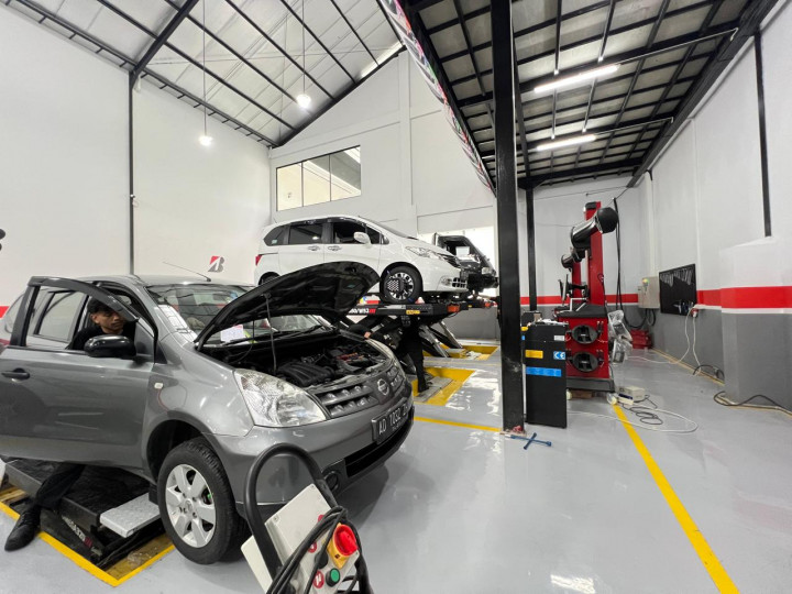 Ingat! Persiapkan Ban Mobil Hybrid Jelang Mudik Lebaran 2026