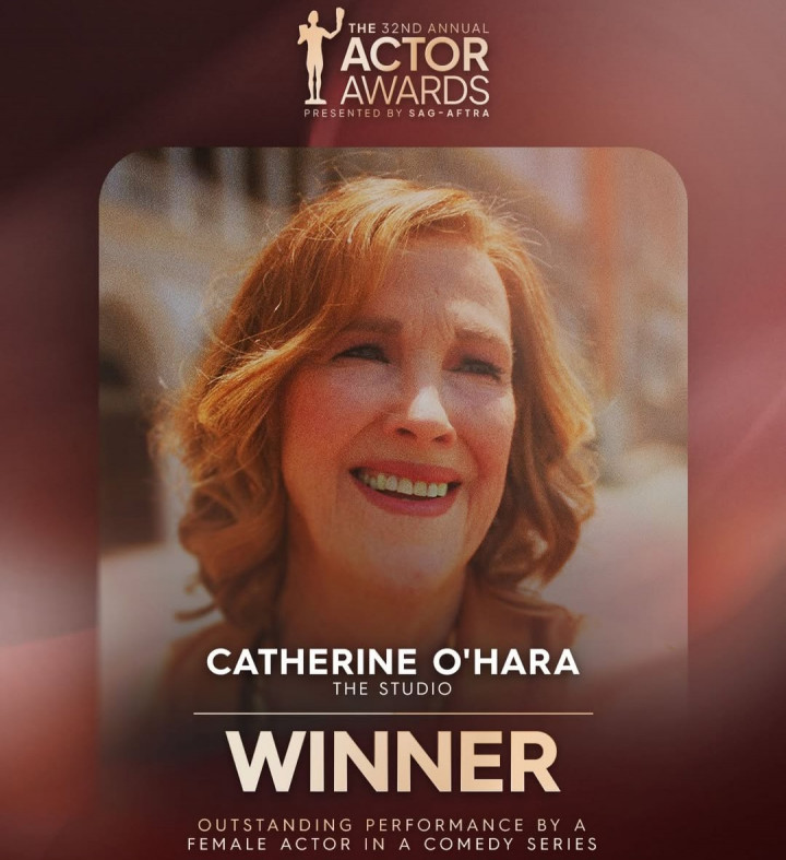 Cetak Sejarah! Mendiang Catherine O'Hara Raih Piala SAG Awards 2026 Secara Anumerta