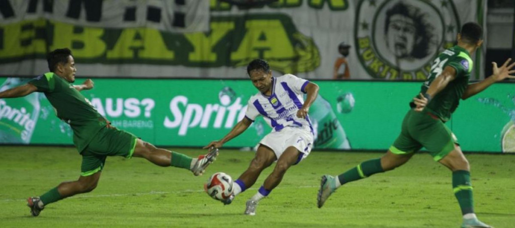 Persebaya vs Persib. (Foto: Dok. Persib.co.id)