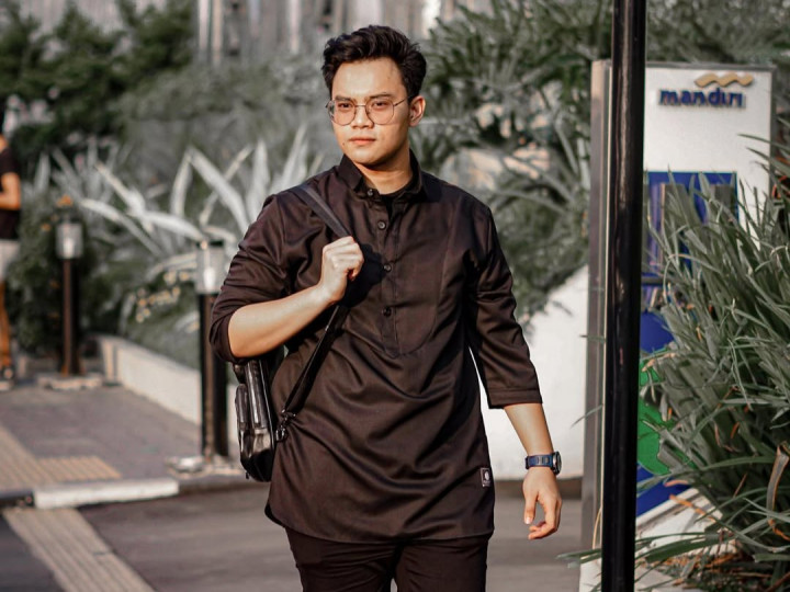 Demi Anak, Insanul Fahmi Bertekad Pertahankan Rumah Tangga dengan Wardatina Mawa