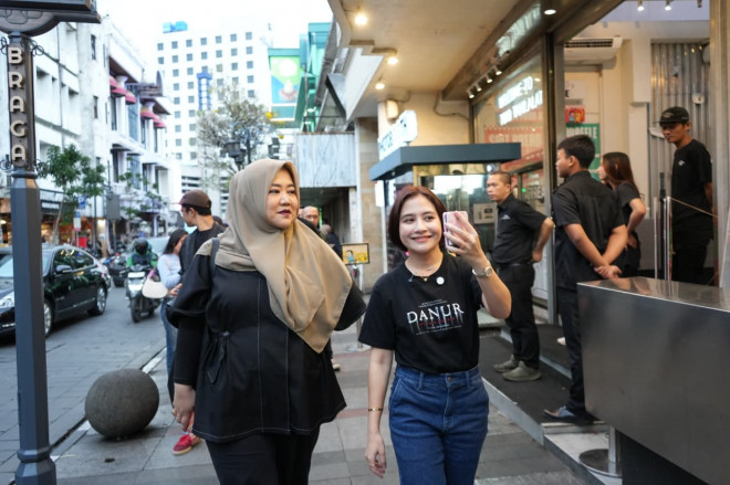 Prilly Latuconsina dan Risa Saraswati (Foto: Instagram)