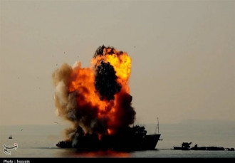 Nekat Lintasi Selat Hormuz, Kapal Tanker Minyak Dihantam Drone