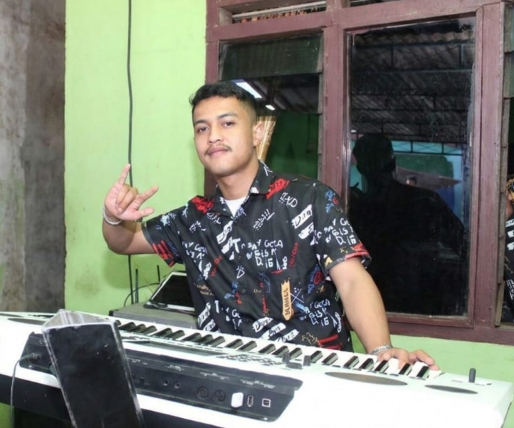 “Pelan Tapi Pasti”, Lagu Baru Genesis Lubis Buat yang Lagi Nikmati Proses