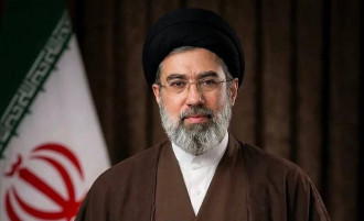 Dianggap Sosok Misterius, Rekam Jejak Mojtaba Khamenei Lebih