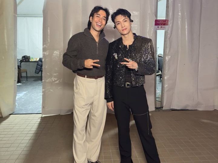 Pernah Kolaborasi, Lay EXO Berduka atas Meninggalnya Vidi Aldiano