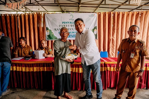 Bantu Warga saat Ramadan 2026, Jhonlin Group Bagikan 2.000 Paket Sembako