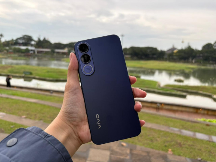 Menjajal Vivo V70 FE: Kamera 200MP OIS yang Bikin Foto Super Tajam
