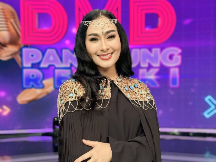 Iis Dahlia Bantah Salah Lirik 'Ramadan Tiba': Bahagia, Bukan Bahaya