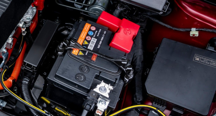 Cek Kondisi Aki Mobil Sebelum Berangkat Mudik, Simak Tips Berikut Ini