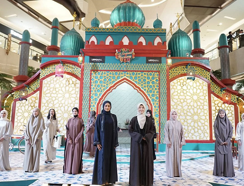 'A Season of Harmony' Suguhkan Koleksi Raya hingga Pertunjukan Musik