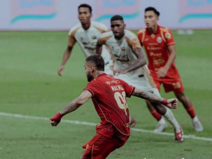 Kiper Sonny Stevens Jadi Mimpi Buruk! Persija Jakarta Gagal Menang Gara-Gara Penalti yang Mentah