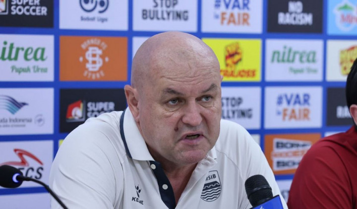 Ogah Panik! Bojan Hodak Sebut Satu Poin di Segiri Sangat Berharga buat Persib Bandung