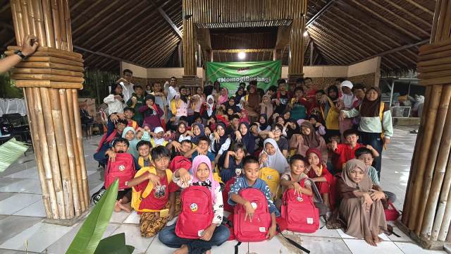 Momogi Berbagi Hadir di Sekolah! Fix Jadi Core Memory Paling Asyik Buat Adik-adik