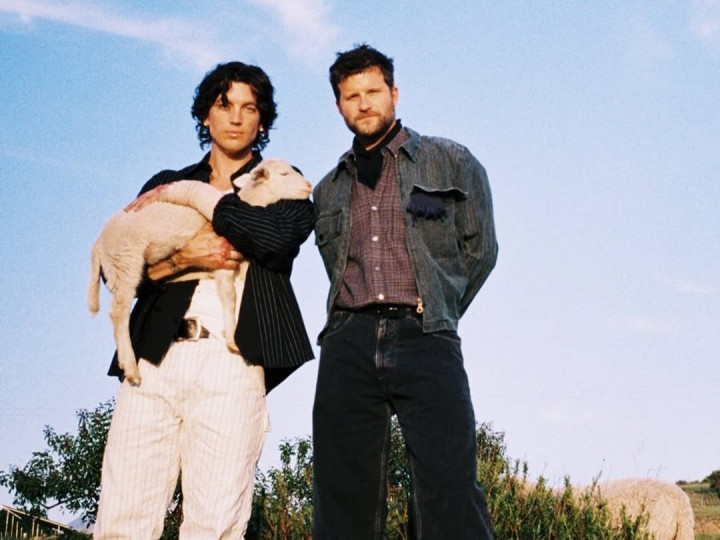 Berapa Harga Tiket Konser LANY Jakarta 2026? Cek Estimasi Berdasarkan Harga 2024