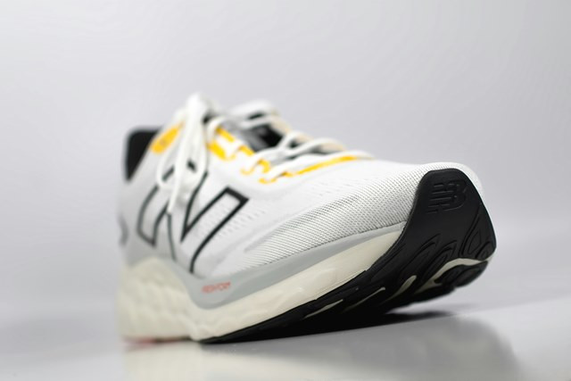 Sayang Banget Kalau Mubazir! Cara Balikin Sepatu Sempit Jadi Nyaman!